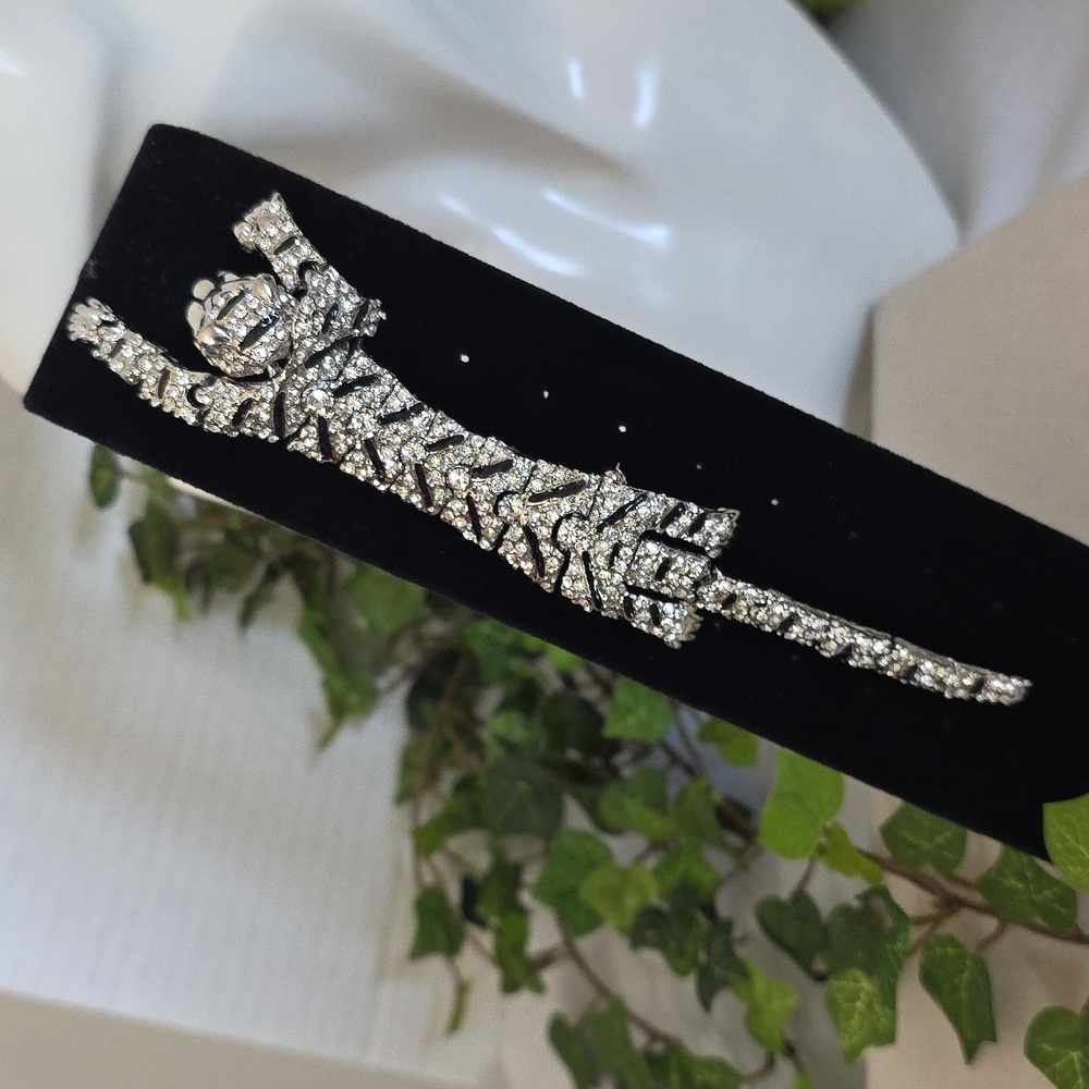 Vintage Silver Textured Articulated Tiger Brooch Pin with Cubic Zirconia